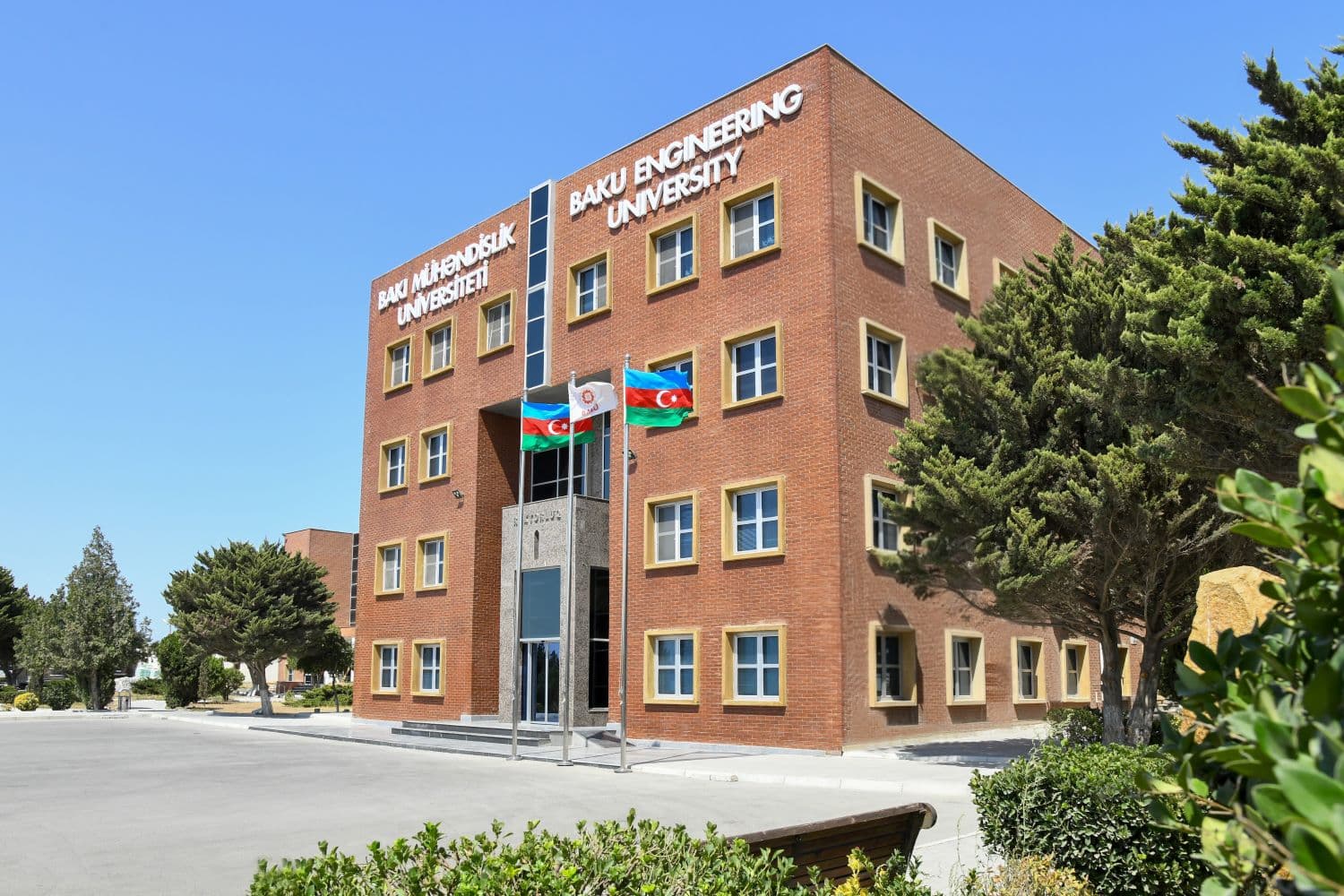 BMU announces a competition for the following positions in its departments.