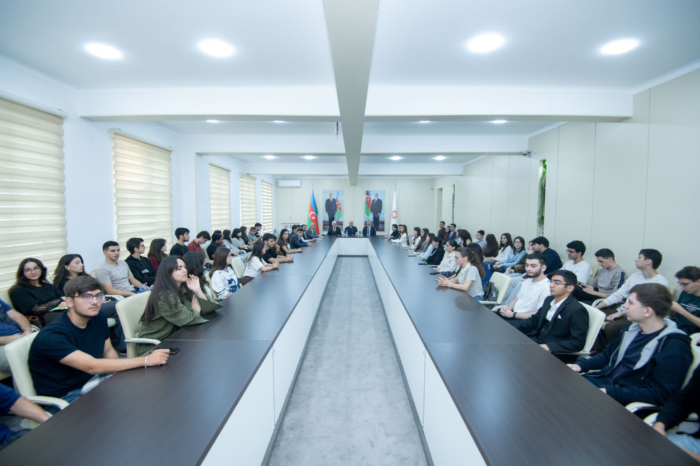 BEU Students Meet with Azerbaijani Lead Engineer at Meta
