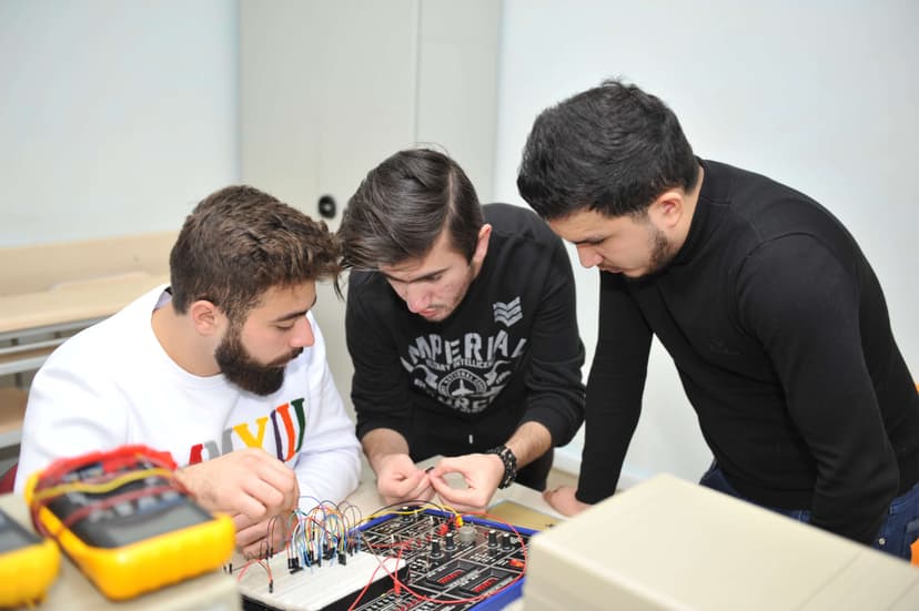 Mühəndislik Fakültəsi Şəkil 1