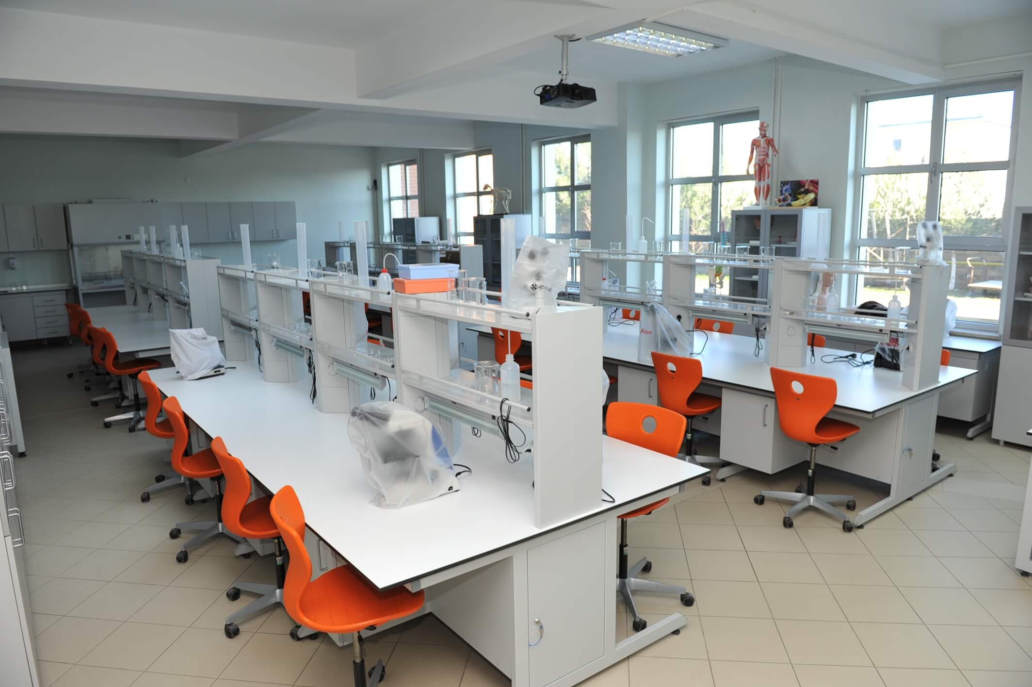 Biologiya laboratoriyası