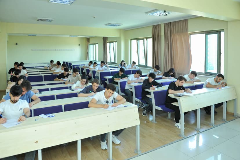 İqtisadiyyat və idarəetmə fakültəsi Şəkil 1